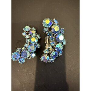 Vintage Weiss Crescent Moon Earrings Aurora Borealis Blue Crystals Clip-On